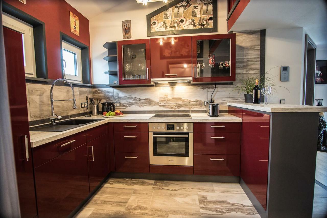 Bodensee-Fewo Modernes & Top-Ausgestattetes Appartement Incl Netflix, Fahrradgarage Ульдінген-Мюльгофен Екстер'єр фото
