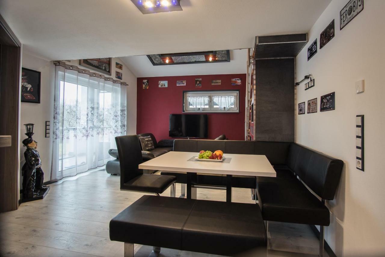 Bodensee-Fewo Modernes & Top-Ausgestattetes Appartement Incl Netflix, Fahrradgarage Ульдінген-Мюльгофен Екстер'єр фото