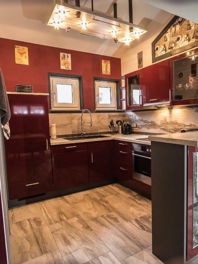 Bodensee-Fewo Modernes & Top-Ausgestattetes Appartement Incl Netflix, Fahrradgarage Ульдінген-Мюльгофен Екстер'єр фото